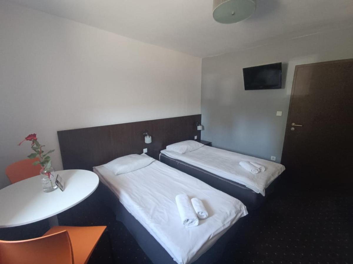 Aparthotel Strefa Budget Tychy Eksteriør bilde